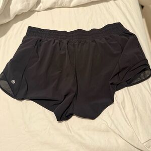 Lululemon Athletica Hotty Hot High-Rise Lined Short 2.5”